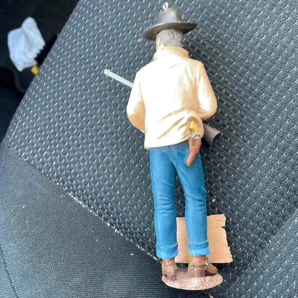 Hallmark John Wayne “the searchers ornament “2015